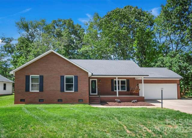 Property at 2502 Gold Rush Dr, Lincolnton, NC 28092, 3 beds, 2 baths