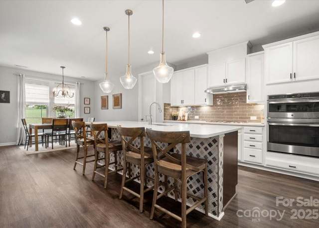Property at 9530 Hightower Oak St, Huntersville, NC 28078, 4 beds, 2.5 baths