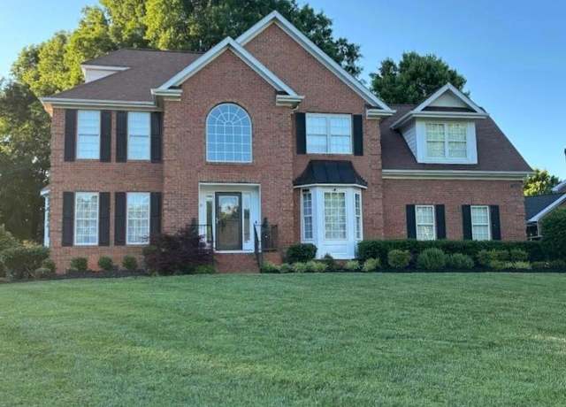 Property at 15737 Agincourt Dr, Huntersville, NC 28078, 4 beds, 2.5 baths