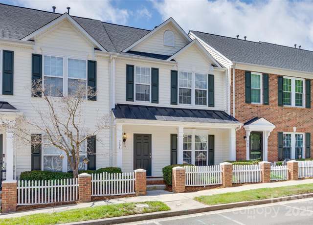 Property at 764 Atherton Way, Rock Hill, SC 29730, 2 beds, 2.5 baths