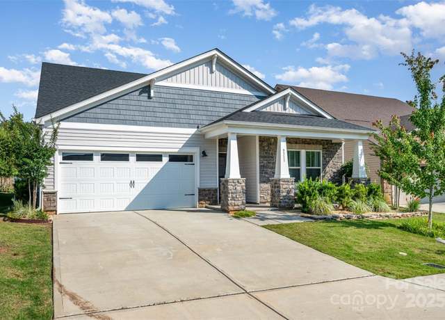 Property at 9311 Dunwich Dr, Gastonia, NC 28056, 4 beds, 3.5 baths