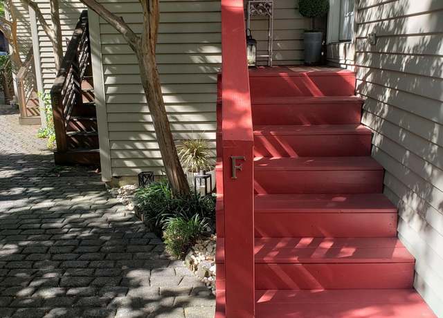 Property at 415 W 7th St Unit F, Charlotte, NC 28202, 1 bed, 1 bath