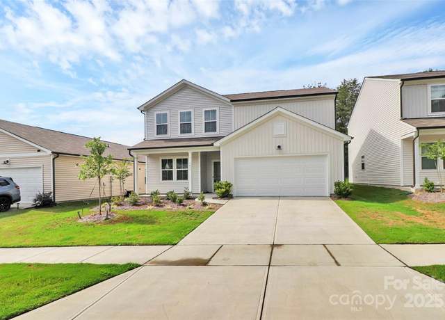 Property at 7013 Gale Force Ln, Charlotte, NC 28216, 4 beds, 2.5 baths