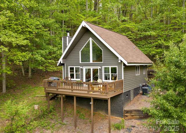 Property at 85 Crabapple Cv, Waynesville, NC 28785, 2 beds, 1 bath