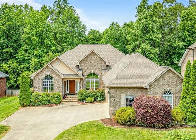 Property at 305 River Birch Cir, Mooresville, NC 28115, 3 beds, 2 baths