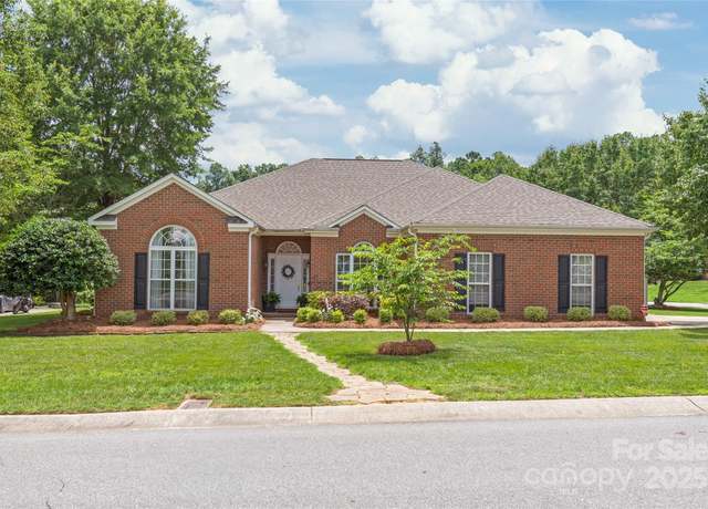 Property at 502 Roxanne Ct NW, Concord, NC 28027, 3 beds, 2.5 baths