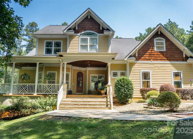 Property at 6184 Chandler Rd, Clover, SC 29710, 3 beds, 2.5 baths