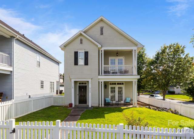 Property at 9704 Grier Springs Ln, Charlotte, NC 28213, 3 beds, 2.5 baths