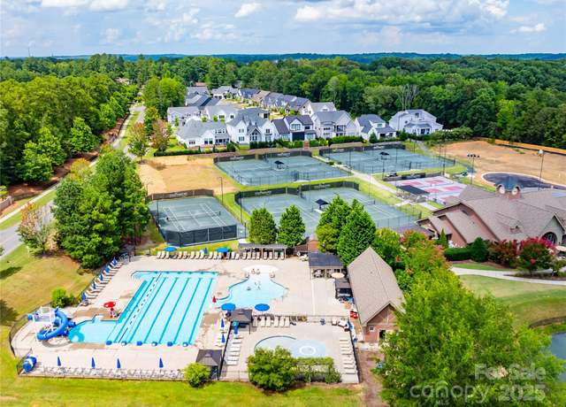 Property at 14027 Grand Traverse Dr, Charlotte, NC 28278, 6 beds, 4 baths