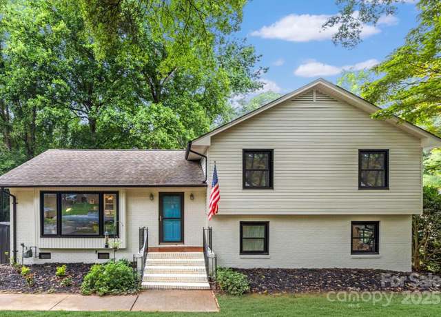 Property at 525 Kelford Ln, Charlotte, NC 28270, 4 beds, 2.5 baths