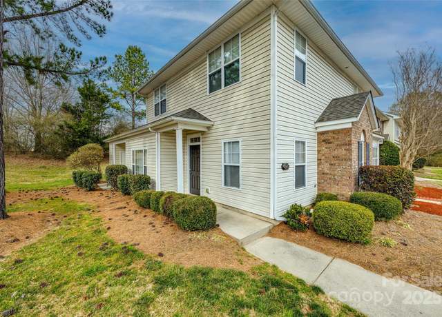 Property at 11426 Savannah Creek Dr, Charlotte, NC 28273, 3 beds, 2.5 baths