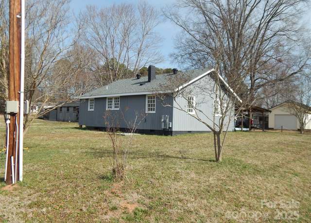 Property at 915 Chapel St, Landis, NC 28088, 2 beds, 1 bath