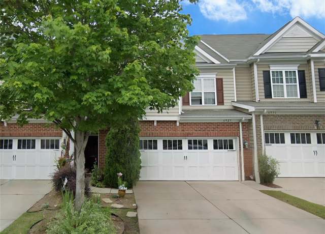 Property at 6927 Maricopa Rd, Charlotte, NC 28277, 3 beds, 2.5 baths