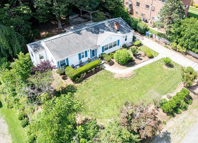 Photo of 3 Forestdale Dr, Asheville, NC 28803