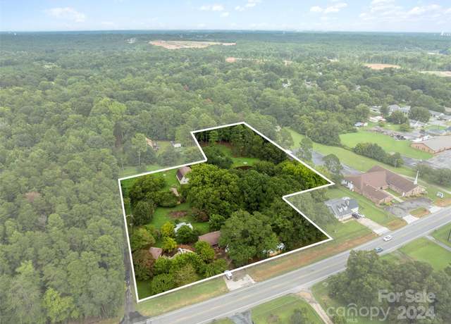 Property at 4539 S New Hope Rd, Gastonia, NC 28056, 3 beds, 4 baths