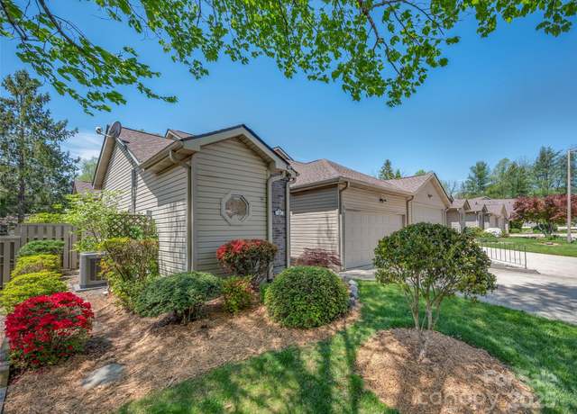 Property at 17 Tisha Ln, Hendersonville, NC 28739, 3 beds, 3 baths