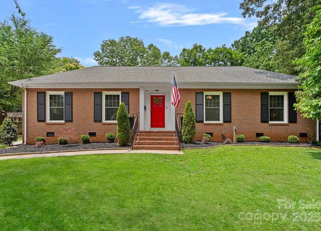 Property at 6946 Woodstock Dr, Charlotte, NC 28210, 3 beds, 2 baths
