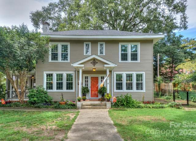 Property at 613 S York St, Gastonia, NC 28052, 4 beds, 1.5 baths