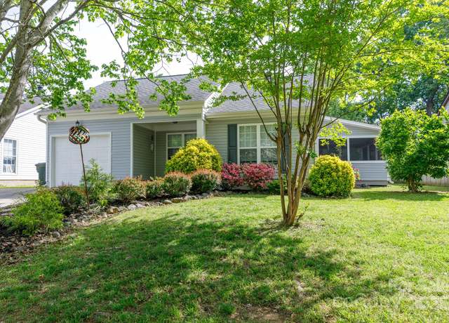 Property at 1455 Fieldcrest Cir, Rock Hill, SC 29732, 3 beds, 2 baths