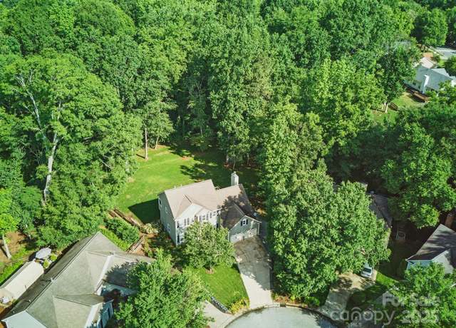 Property at 7344 Maitland Ln, Charlotte, NC 28215, 4 beds, 2.5 baths