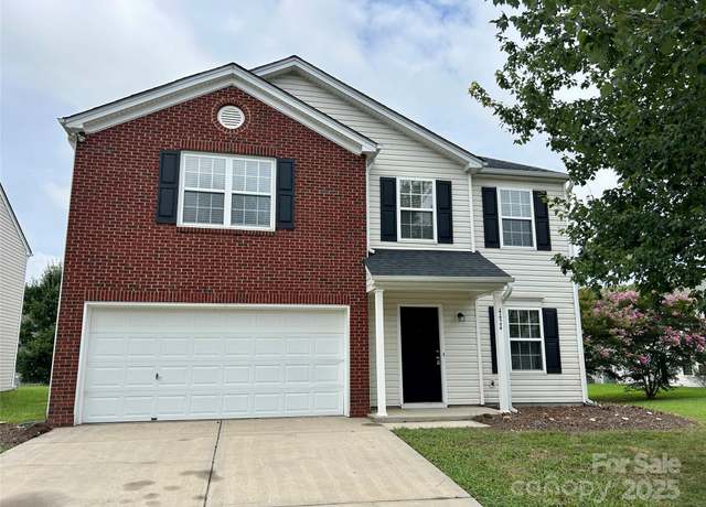 Property at 4424 Staffordshire Ln, Charlotte, NC 28213, 3 beds, 2.5 baths