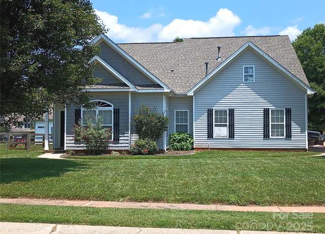 Property at 219 Mccord St, Charlotte, NC 28216, 4 beds, 2.5 baths