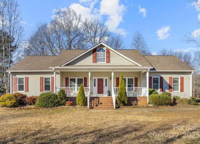 Property at 1357 Meadowdale Rd, Rock Hill, SC 29732, 3 beds, 2.5 baths