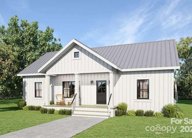 Property at 1469 32nd St SW, Hickory, NC 28602, 3 beds, 2 baths