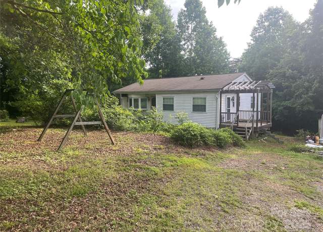 Property at 9314 Seymour Ln, Davidson, NC 28036, 2 beds, 2 baths