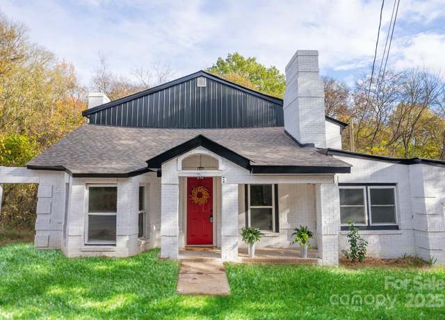 Property at 383 Camden Ct NW, Concord, NC 28027, 4 beds, 2.5 baths