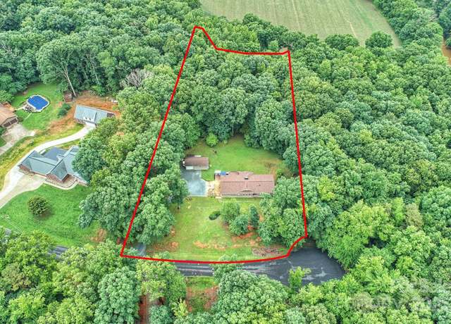 Property at 3017 Brooks Mill Ln, Wingate, NC 28174, 3 beds, 2 baths