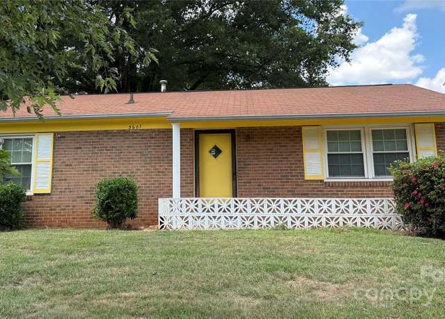 Property at 3601 Braden Dr, Charlotte, NC 28216, 3 beds, 1 bath