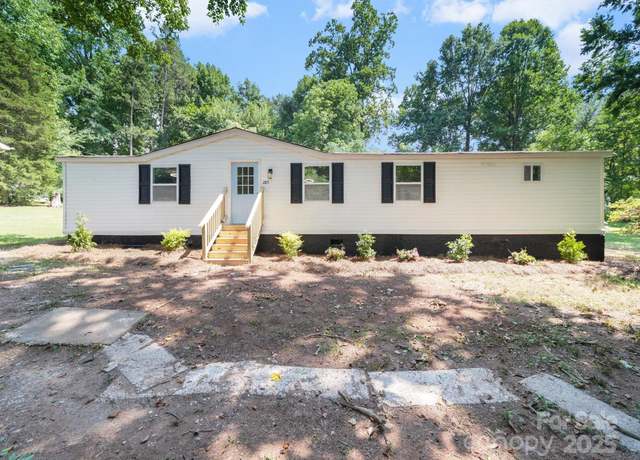 Property at 285 Baney Dr, Lexington, NC 27292, 3 beds, 2 baths