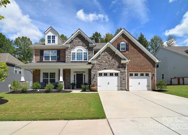 Property at 7207 Glenroe Dr, Huntersville, NC 28078, 4 beds, 3 baths