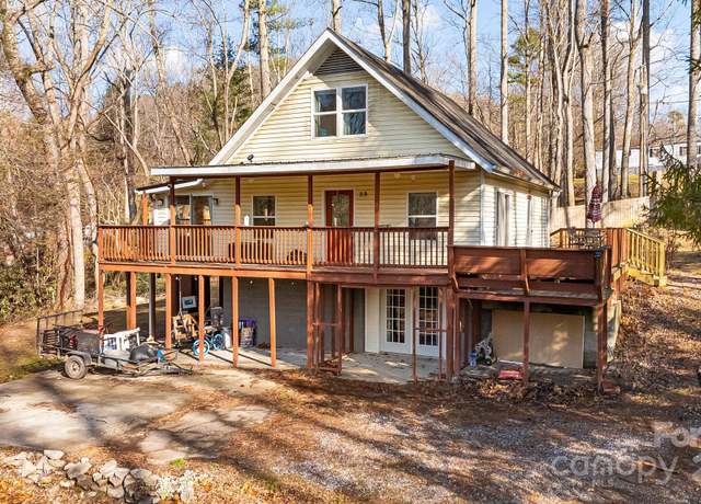 Property at 59 Rollins St, Hendersonville, NC 28792, 4 beds, 2 baths
