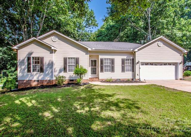 Property at 146 Valley Glen Dr, Troutman, NC 28166, 3 beds, 2 baths