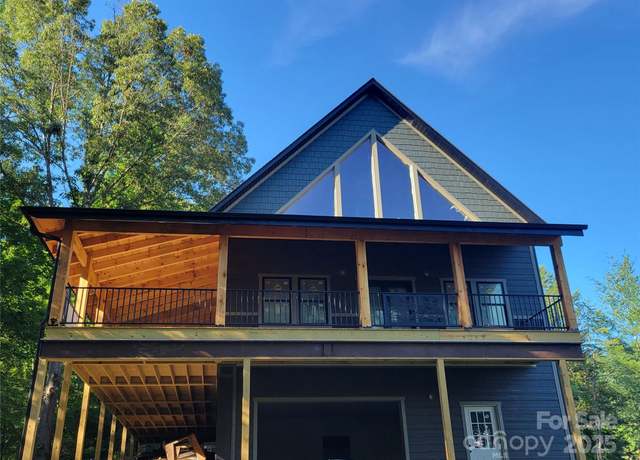Property at 171 Cowtail Cv, Clyde, NC 28721, 3 beds, 4 baths