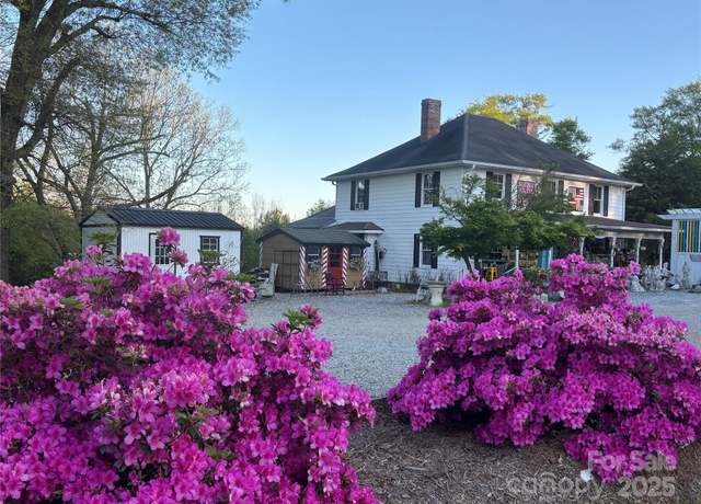 Property at 601 W Rutherford St W, Landrum, SC 29356, 4 beds, 1.5 baths