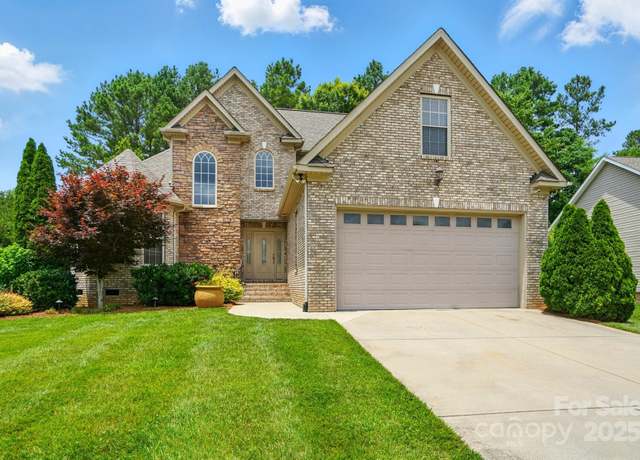 Property at 1705 Townsend Ln, Rock Hill, SC 29730, 4 beds, 2.5 baths