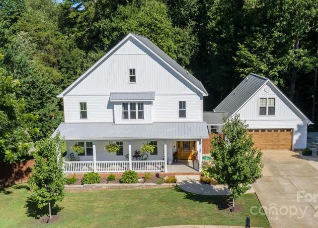 Property at 145 Coddington Ln, Statesville, NC 28625, 6 beds, 3.5 baths