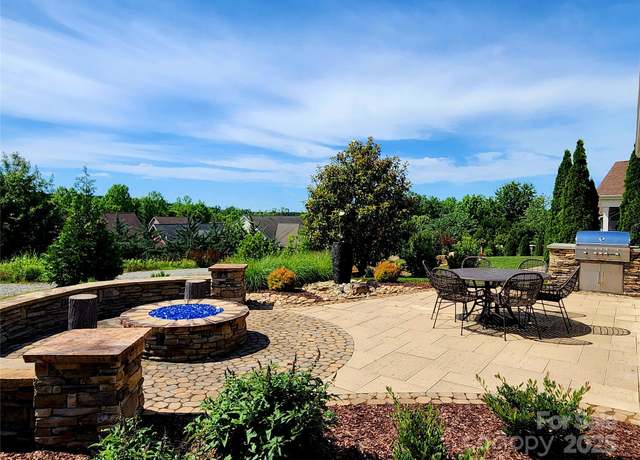 Property at 305 Hemlock Bluff Ct, Denver, NC 28037, 2 beds, 2 baths