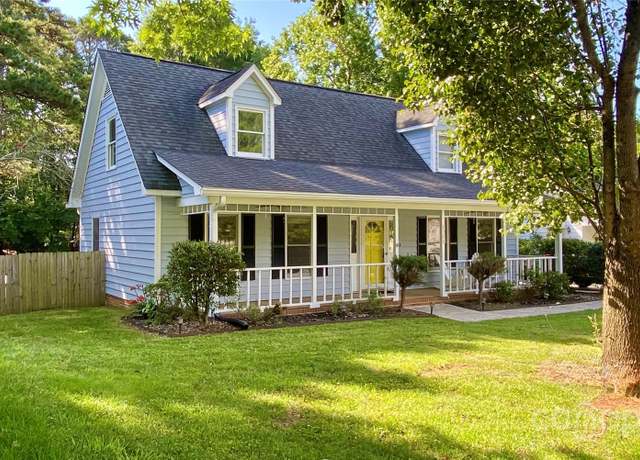 Property at 8742 Rittenhouse Cir, Charlotte, NC 28270, 3 beds, 2 baths