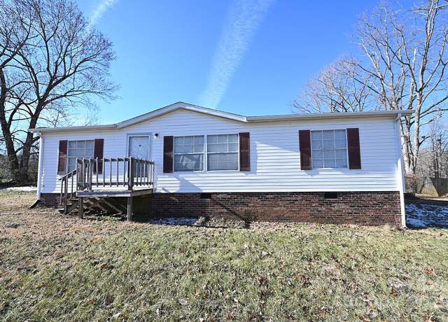 Property at 3463 Rock Creek Dr, Newton, NC 28658, 3 beds, 2 baths