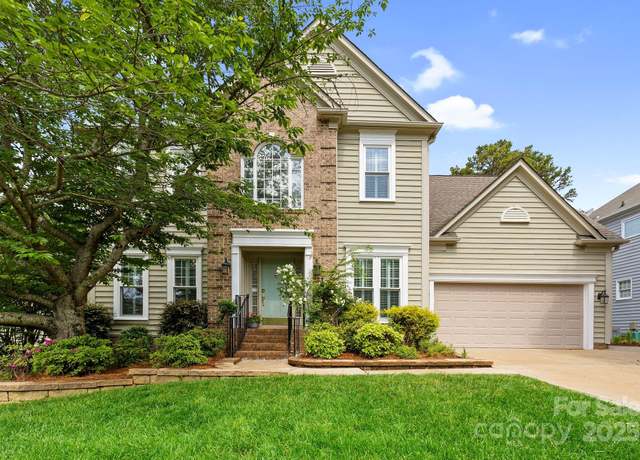 Property at 2710 Providence Spring Ln, Charlotte, NC 28270, 6 beds, 3.5 baths