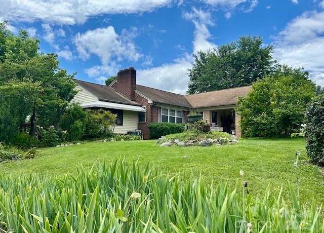 Property at 801 Beverly Cir NE, Lenoir, NC 28645, 3 beds, 3 baths