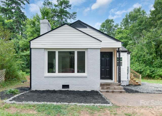 Property at 1171 Salisbury St, Wadesboro, NC 28170, 3 beds, 2 baths