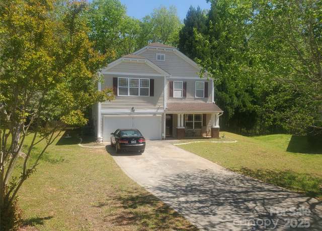 Property at 2206 Golden Larch Ln, Waxhaw, NC 28173, 4 beds, 2.5 baths