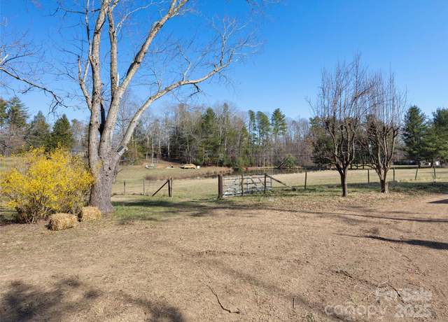 Property at 54 Old Lime Kiln Rd, Arden, NC 28704