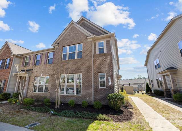 Property at 8145 English Clover Ln, Fort Mill, SC 29707, 3 beds, 2.5 baths