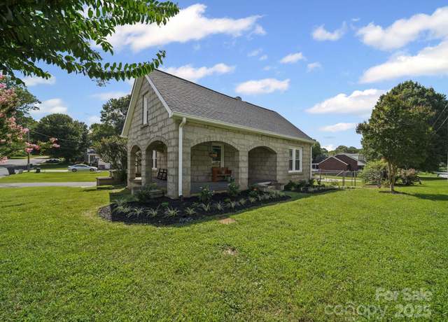 Property at 601 S Chapel St, Landis, NC 28088, 3 beds, 2 baths